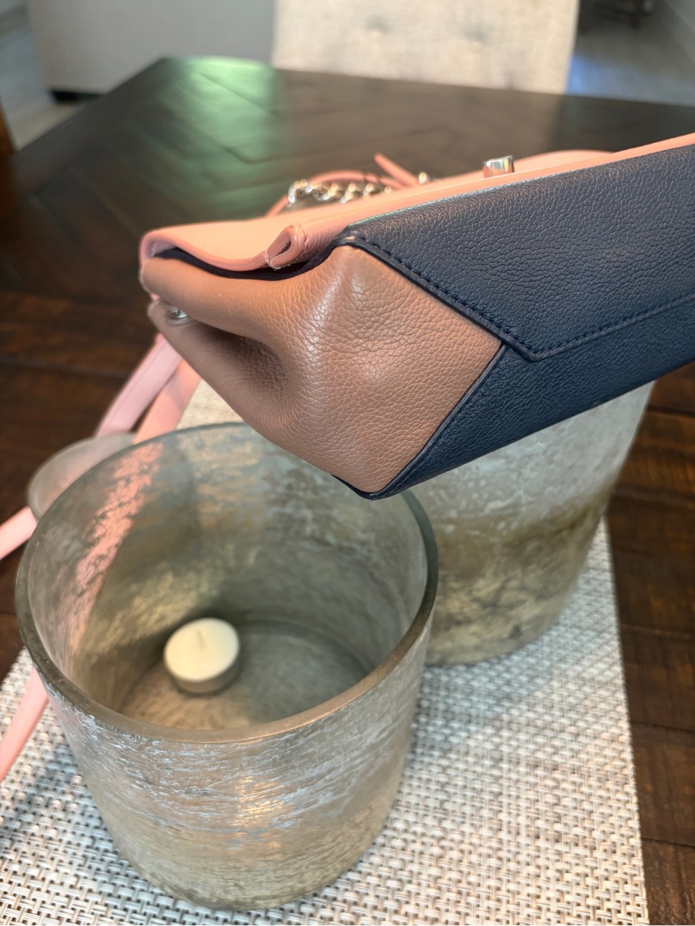 Louis Vuitton Lockme II BB bag - Picture 8 of 16